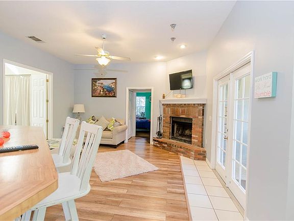 4th image of 10785 Willow Wood Ct