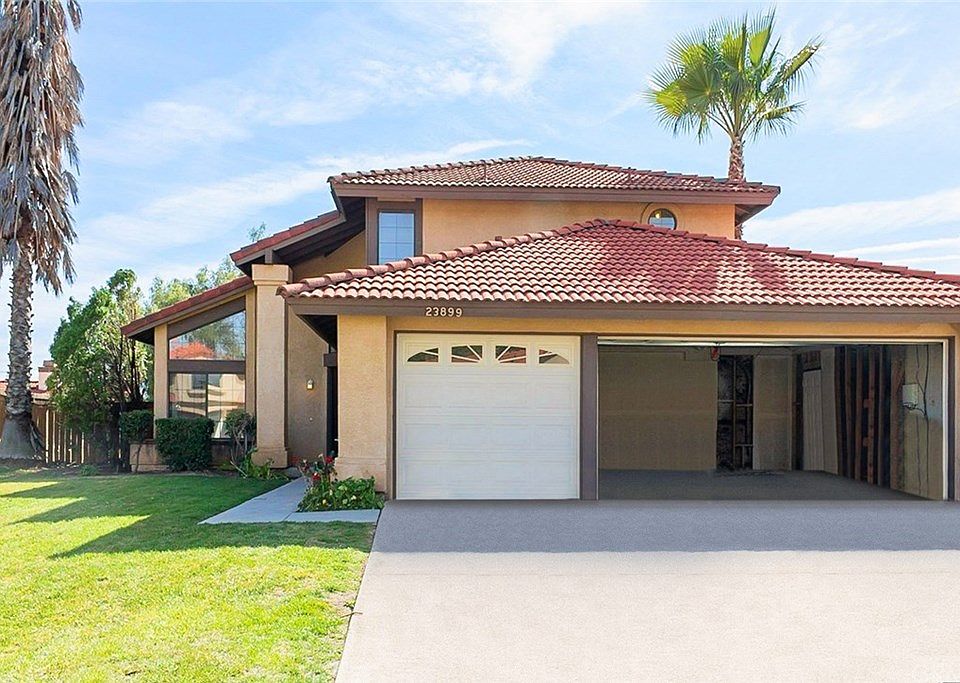 1st image of 23899 Pine Field Dr