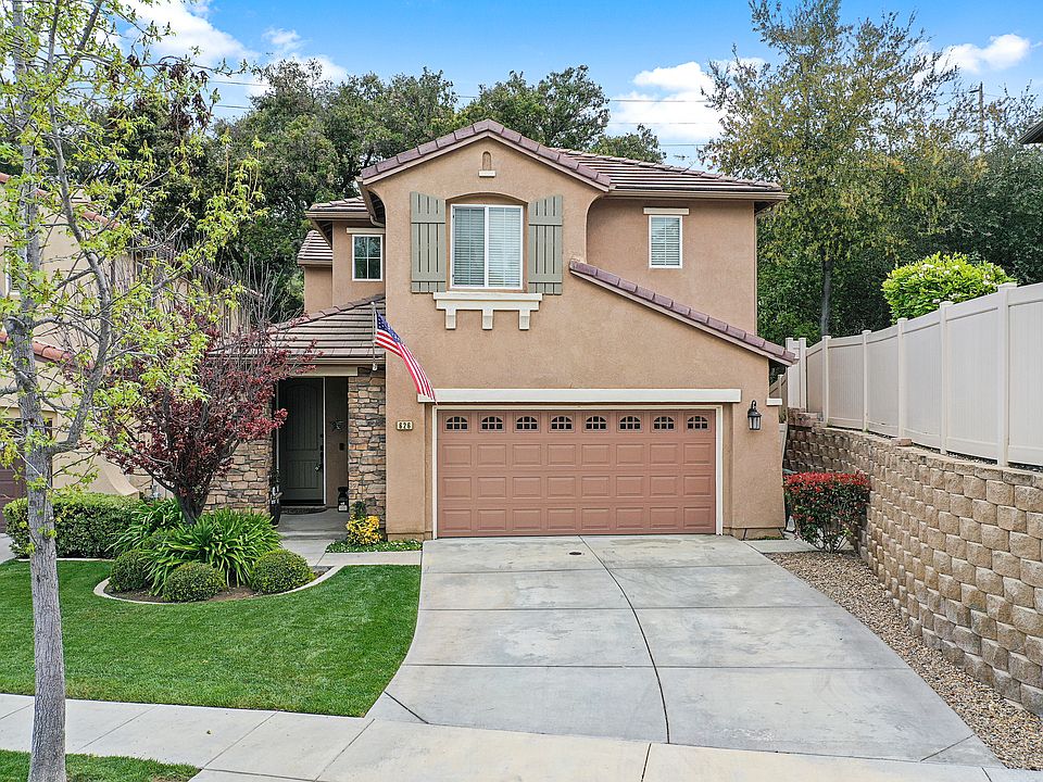 1st image of 626 Clearwater Creek Dr