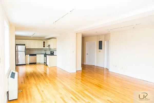 Rented by Urban Realty NYC | media 64