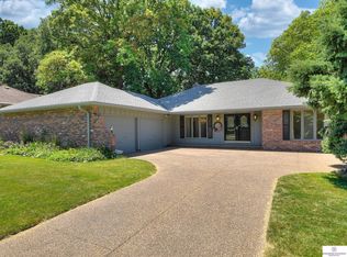 8738 N 52nd Ave, Omaha, NE 68152