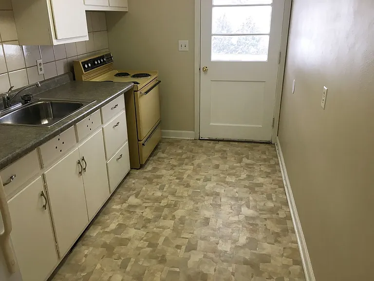 2405 N 6th St — Photo 9