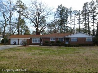 309 W Edinborough Ave, Raeford, NC 28376