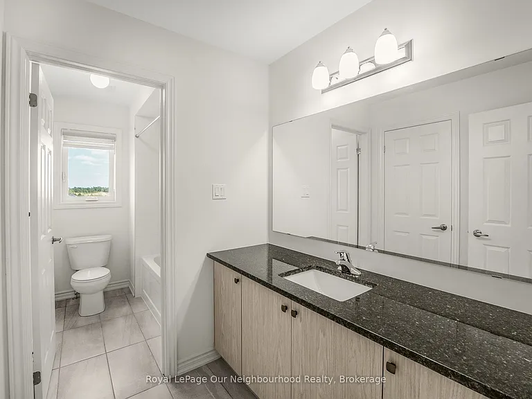 1066 Denton Dr — Photo 35