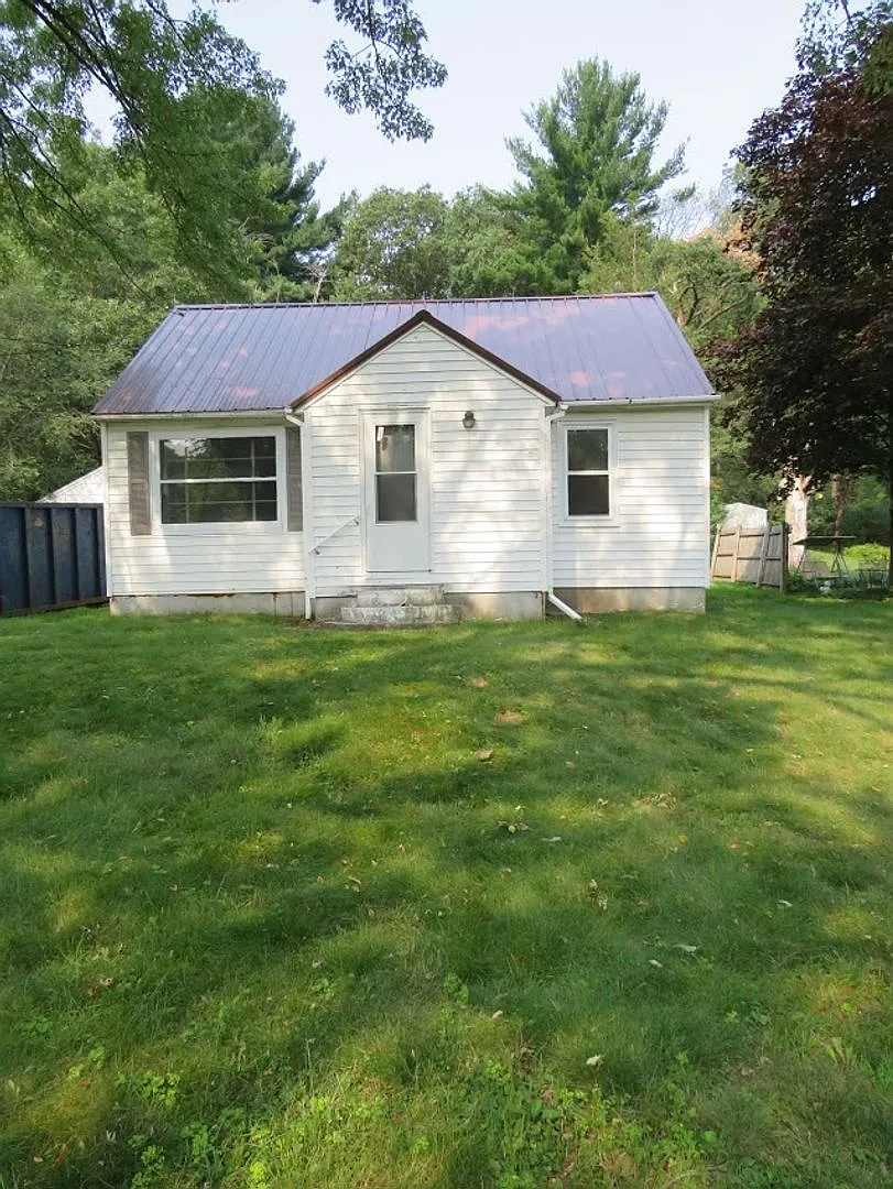 $1,250| 2BD 1BA| 3406 Blakeley Ave | Available Now! — Photo 2