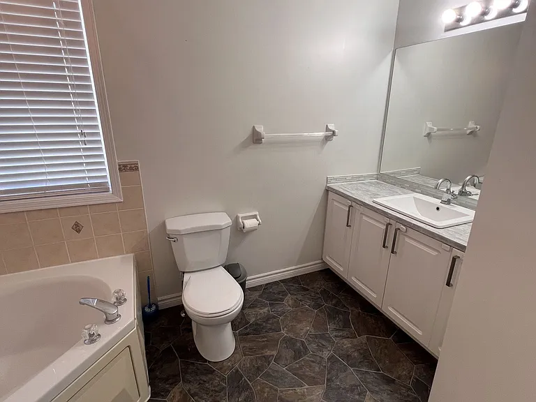 82 Ambler Bay #MAIN — Photo 11