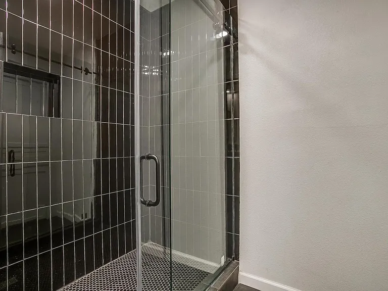 4107 Shamrock Dr — Photo 22