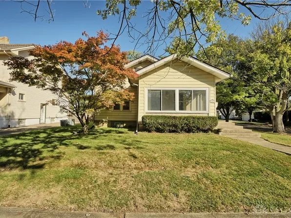 355 Hadley Ave, Oakwood, OH 45419