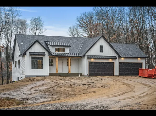 15376 Xylite St NE, Ham Lake, MN 55304