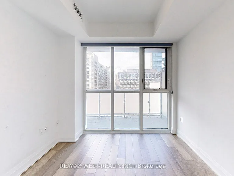 77 Mutual St #708 — Photo 22
