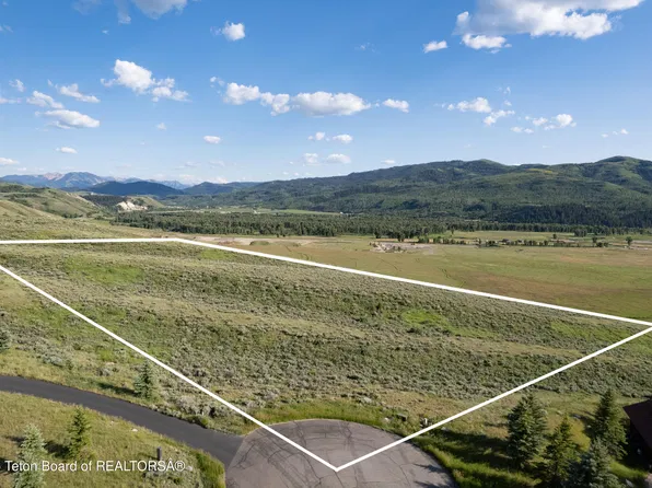 4900 S Little Horsethief Ln, Jackson, WY 83001