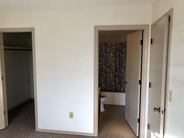 1307 Westview St #3 — Photo 5