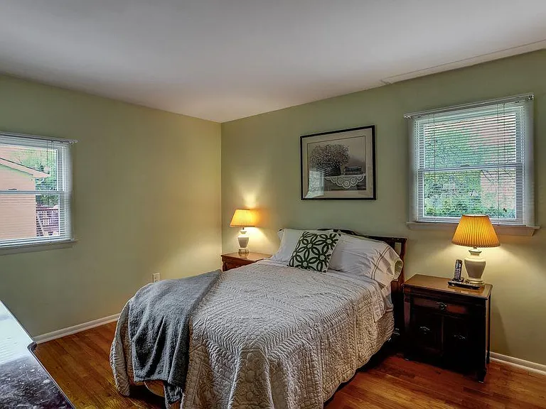 594 Vaughn Ave — Photo 12