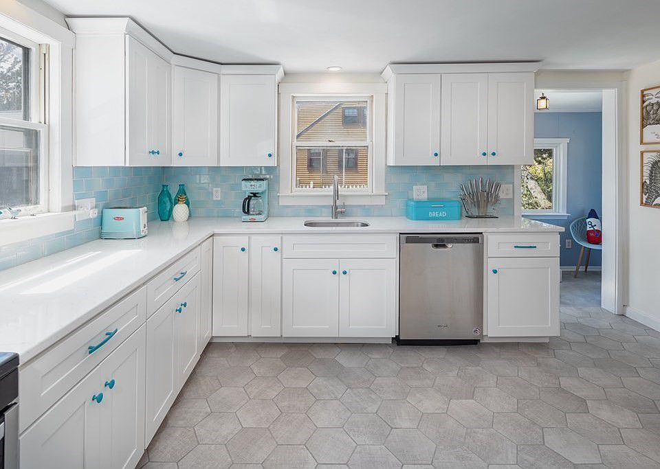 1st image of 203 Northern Blvd #0