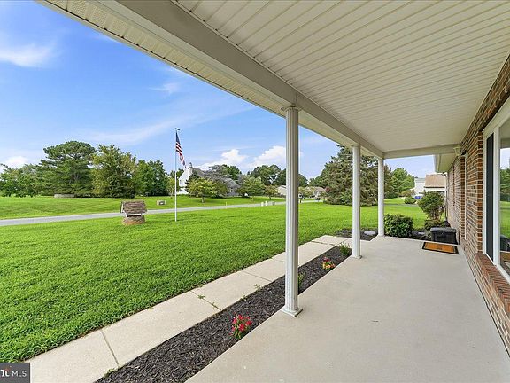 2nd image of 111 Sycamore Ln