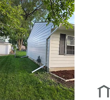 3 bed, $2,700 — Photo 2