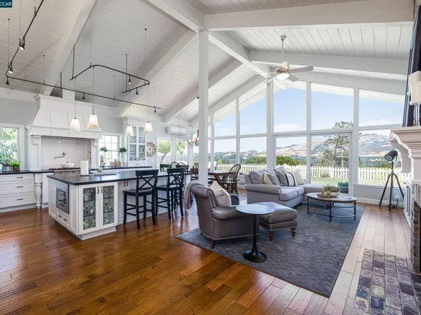 518 Highland Dr, Danville, CA 94526