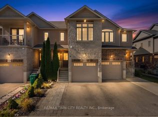 72 Meadowridge St, Kitchener, ON N2P 0E2