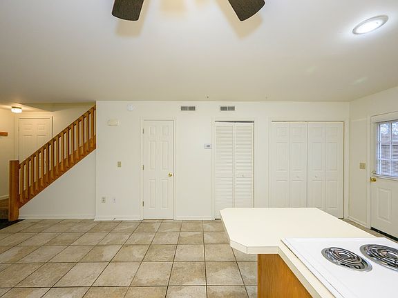 4th image of 113 College Street Rd #M