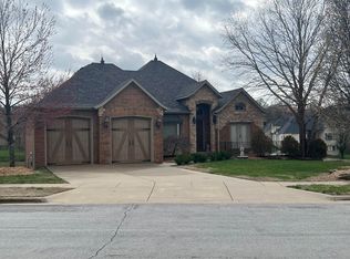 6056 S McCann Ave, Springfield, MO 65804