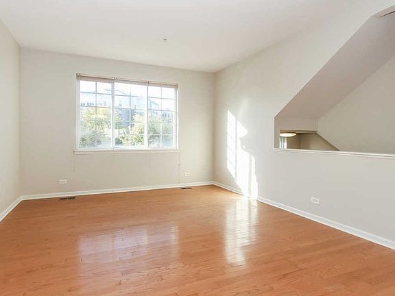 3rd image of 761 Hanbury Dr #103