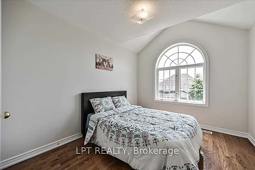 46 Ozner Cres Photo 1