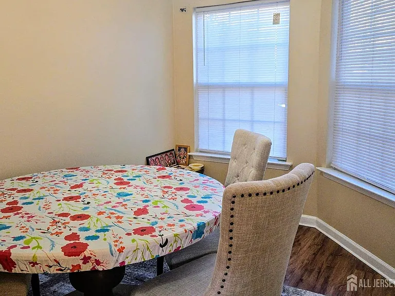 374 Draco Rd — Photo 2