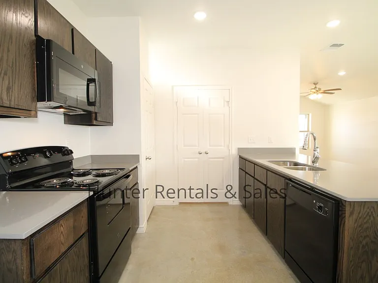 1810B Ponca Trce — Photo 10