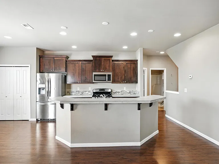 15710 NE 22nd Ave — Photo 8