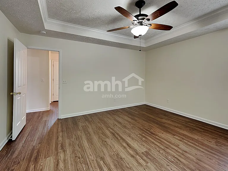 643 Glenties Dr — Photo 9