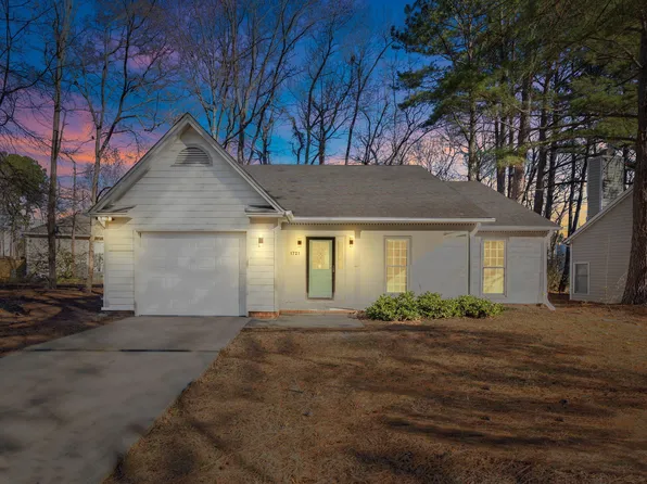 1721 Winway Dr, Raleigh, NC 27610