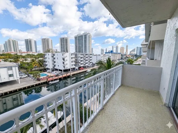 3601 NE 170th St #503, North Miami Beach, FL 33160
