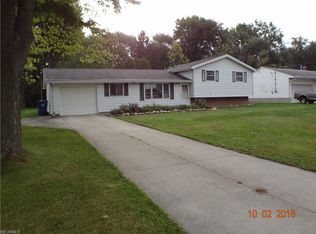 1047 Plaza Dr, Amherst, OH