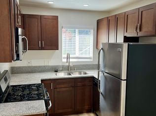 6337 Primrose Ave APT 10, Hollywood, CA 90068