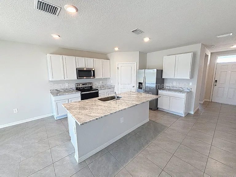 18002 Canopy Pl — Photo 10