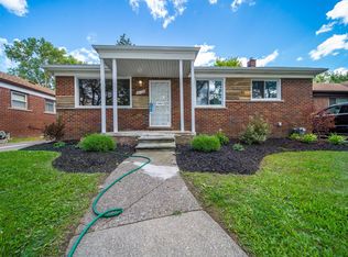 22150 Sussex St, Oak Park, MI 48237