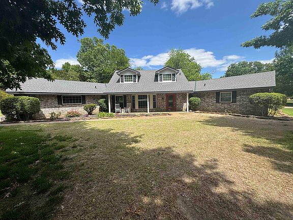 3rd image of 2101 Quailwood Dr