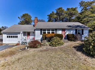18 Hollow Ln, Harwich, MA 02645