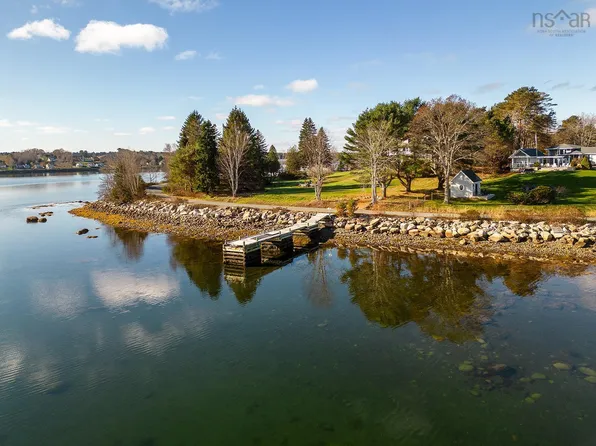 Hirtle Cove Rd, Lunenburg, NS B0J 2E0