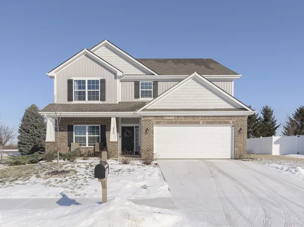 2248 Sante Fe Dr, Greenfield, IN 46140