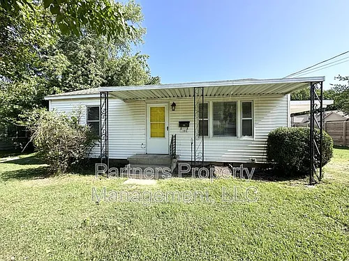 1140 W Hendrix St Photo 1 1140 W Hendrix St Photo 1