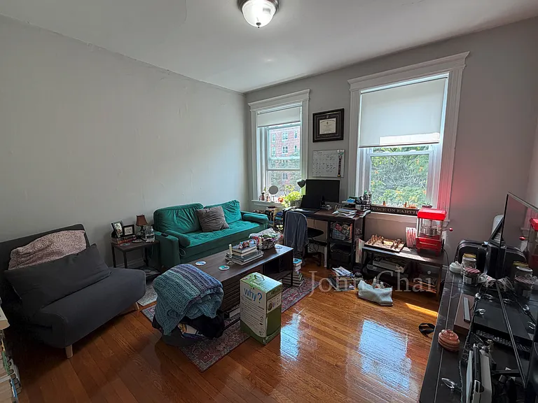 95 Gordon St #16 — Photo 1