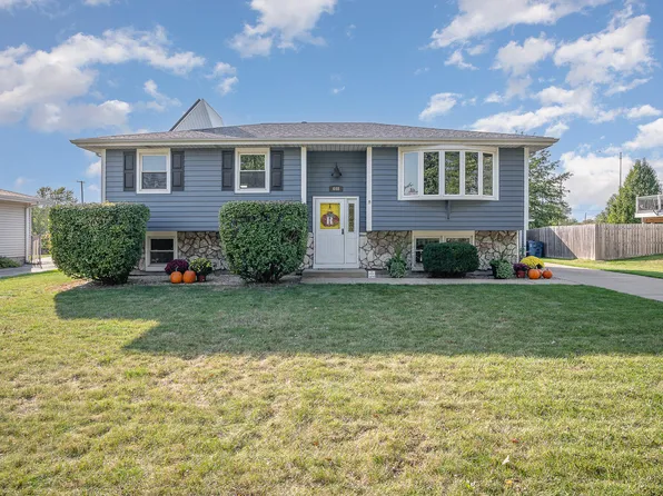 648 Briarwood Dr, Dyer, IN 46311