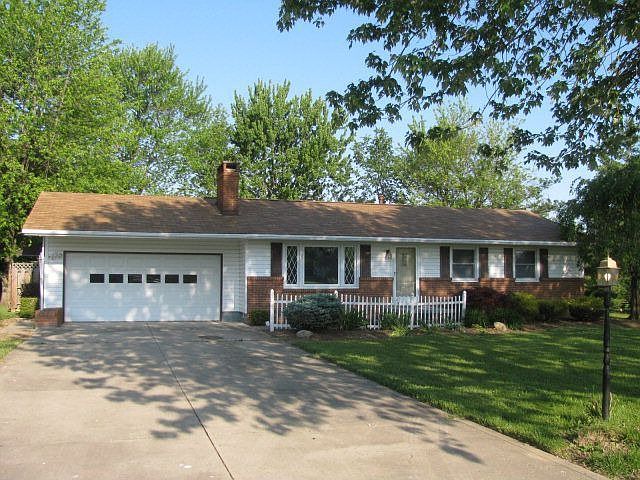1st image of 1152 Crestview Dr