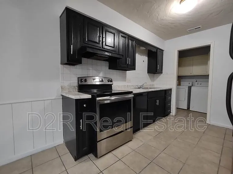 7819 Southfield Dr — Photo 27
