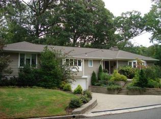 115 Creston Ave, Tenafly, NJ 07670