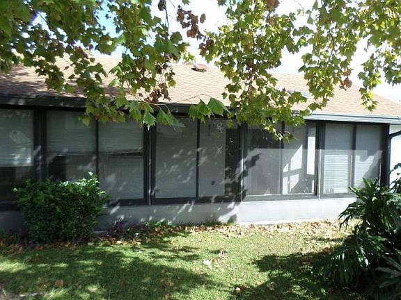 4th image of 3932 Anthony Ln
