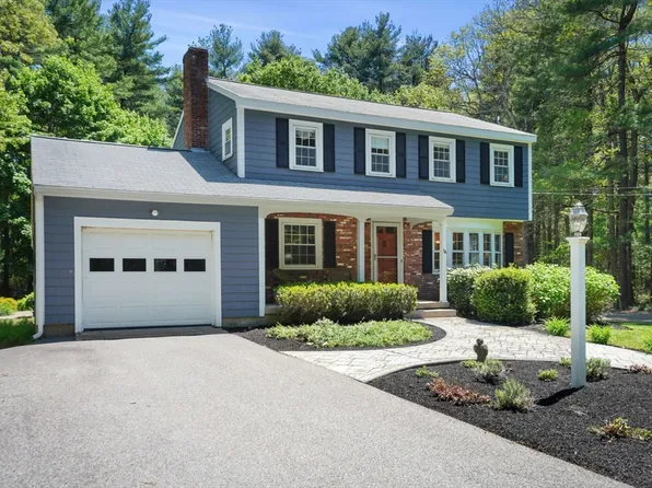 16 Pumping Station Rd, Foxboro, MA 02035