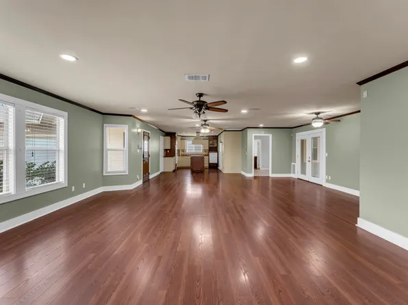 509 CR 136B Street, Kingsland, TX 78639