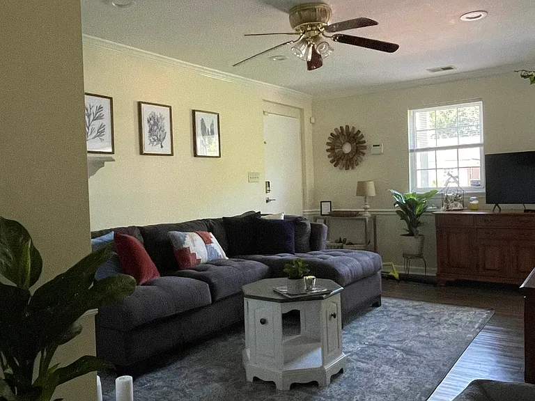 3930 Azalea Driveunit S — Photo 6